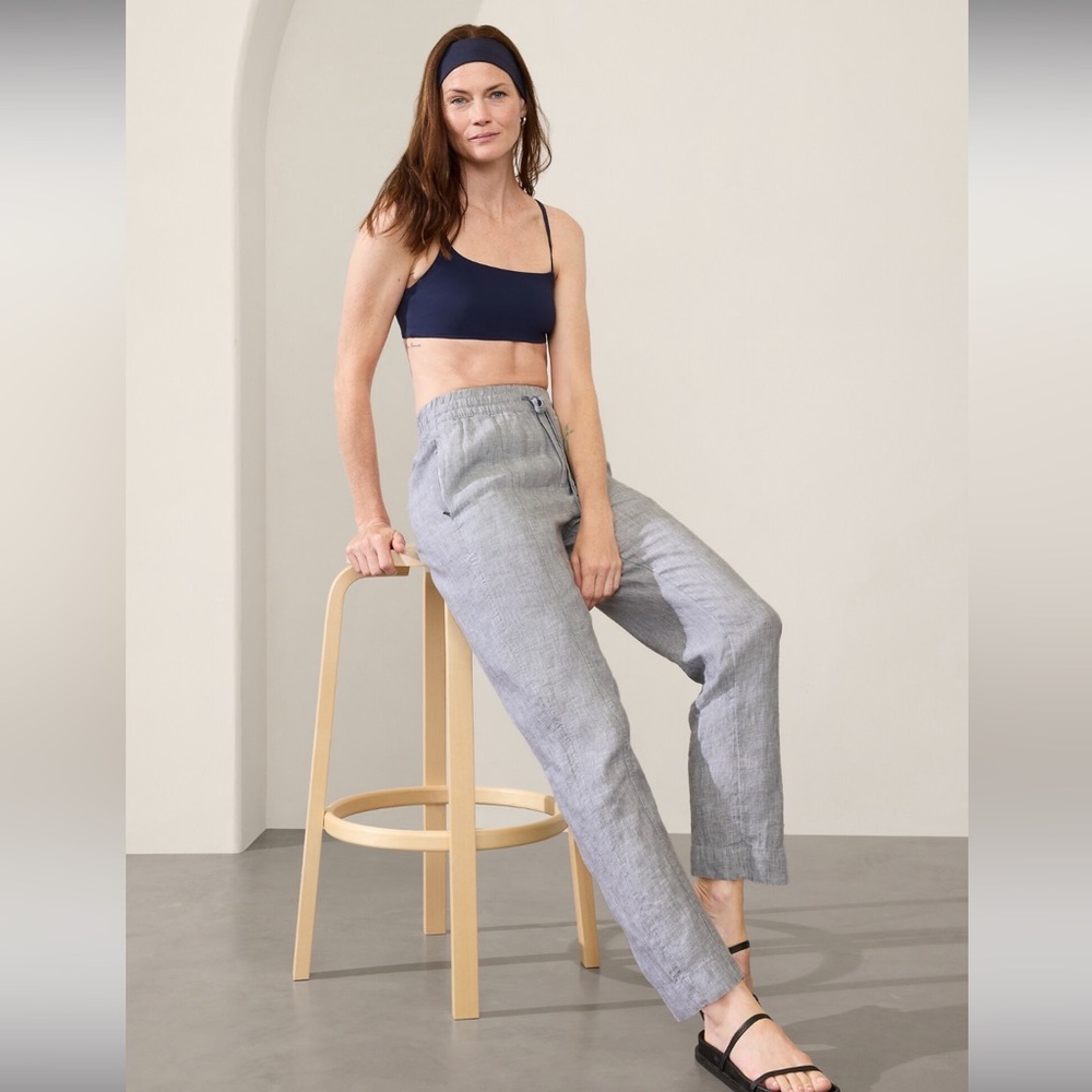 Linen high rise ankle pant. Color: Grey AKA “Storm Cloud”